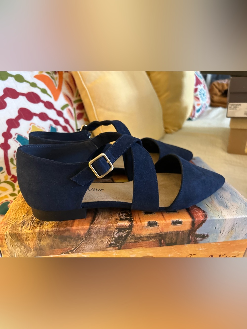 Bella Vita Navy Suede Pointed Toe Crisscross Flats